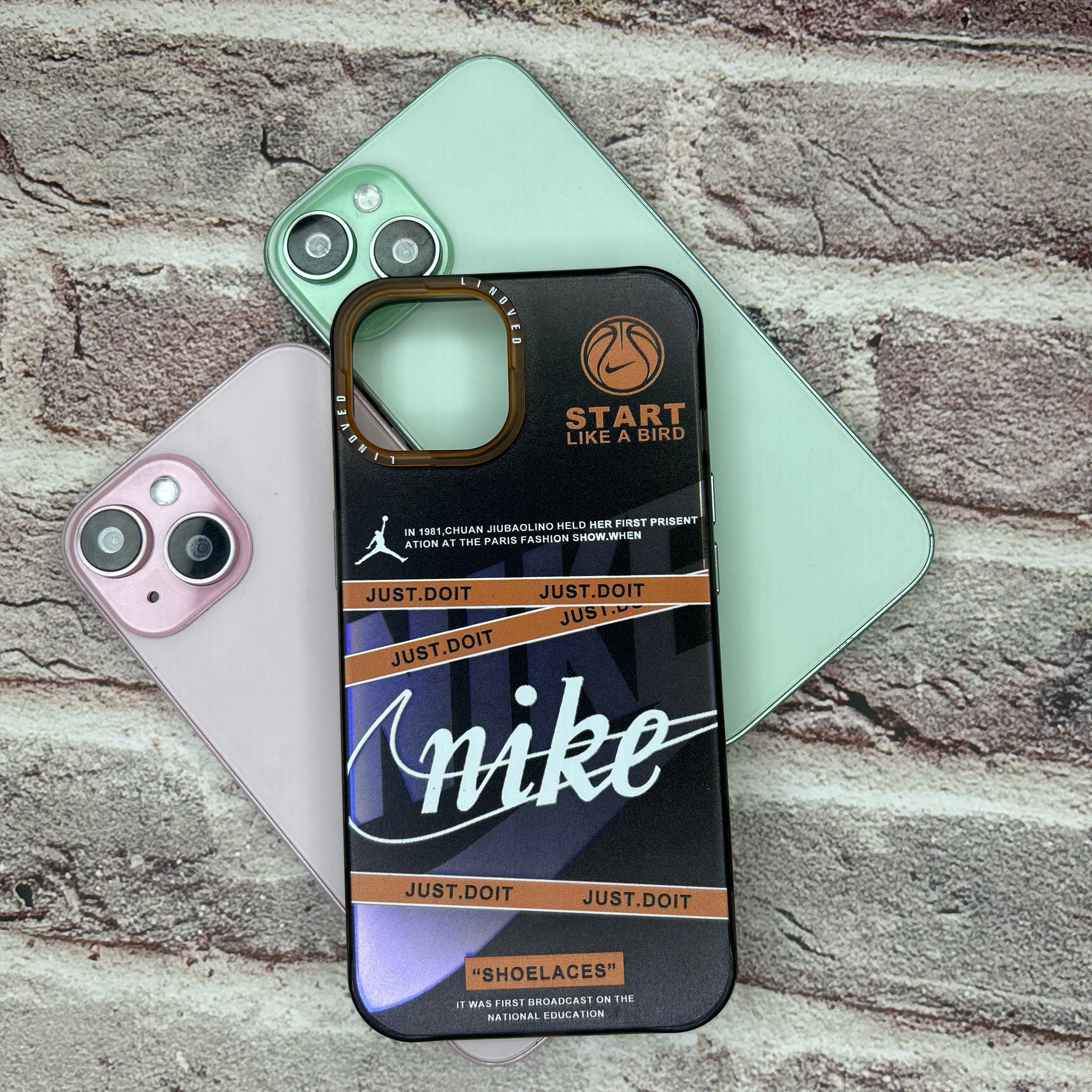 NIKE BROWN IPHONE CASE IP13/14 NIKE BROWN IPHONE CASE IP13/14