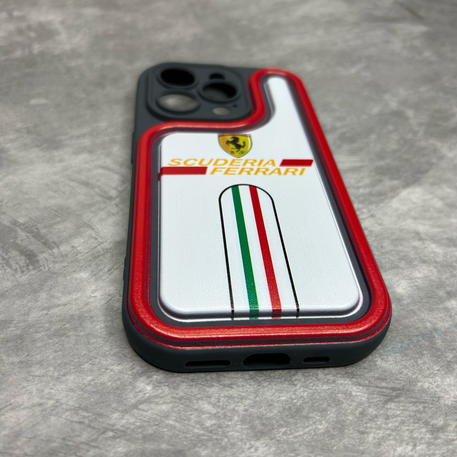 SCUDERIA FERRARI IPHONE CASE IP15PRO SCUDERIA FERRARI IPHONE CASE IP15PRO