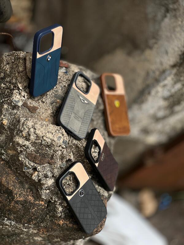 Premium Leather-Finished Motor Series Case Premium Leather-Finished Motor Series Case