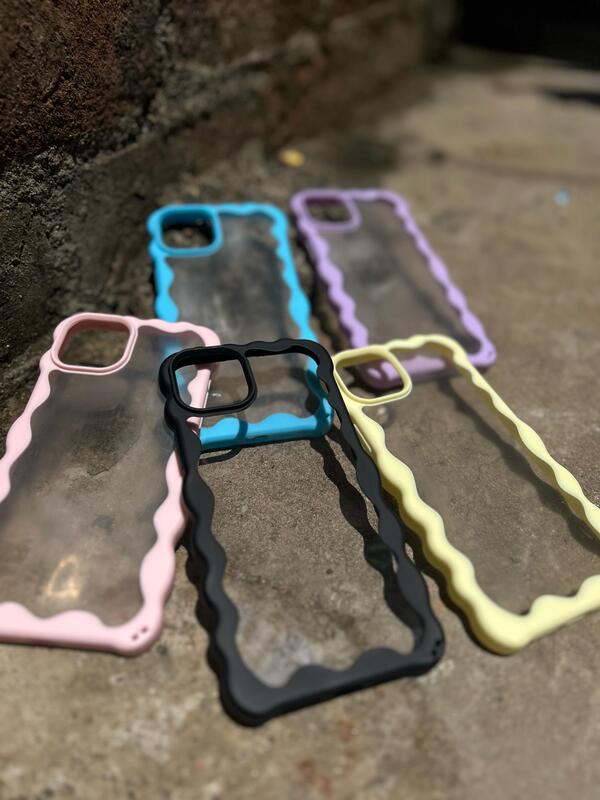 WAVY EDGE TRANSPARENT CASE WAVY EDGE TRANSPARENT CASE