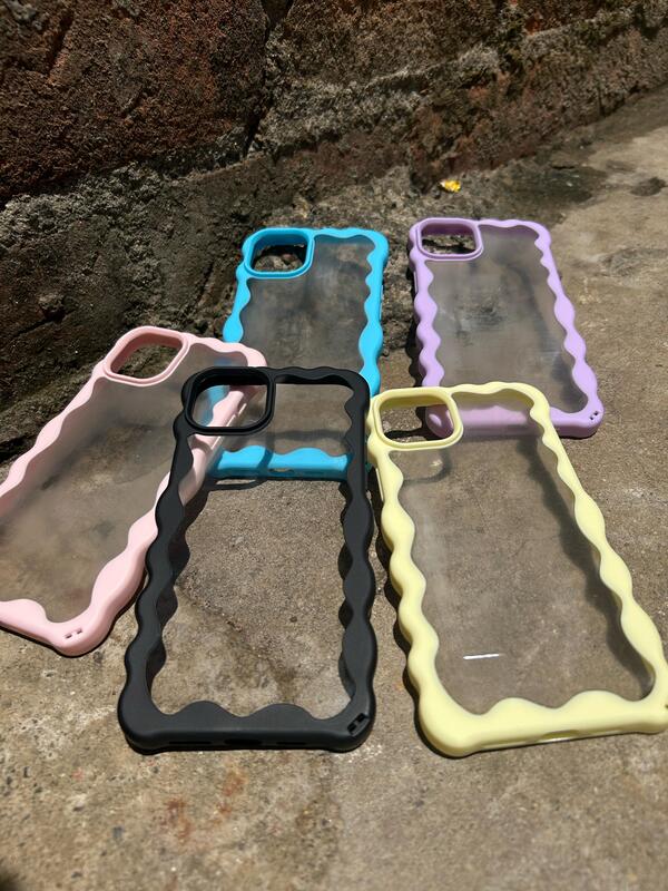 WAVY EDGE TRANSPARENT CASE WAVY EDGE TRANSPARENT CASE